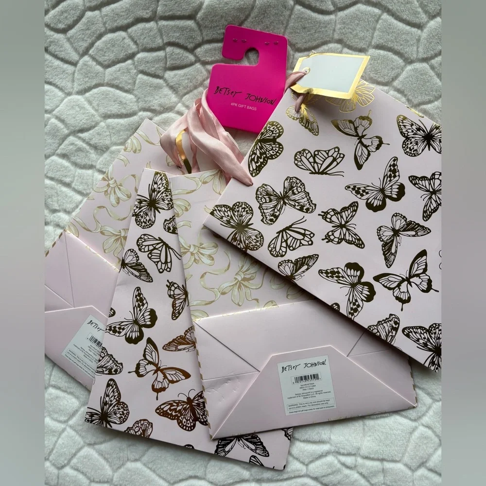 Betsey Johnson Pink Butterfly & Bows Gift Bag set of 4